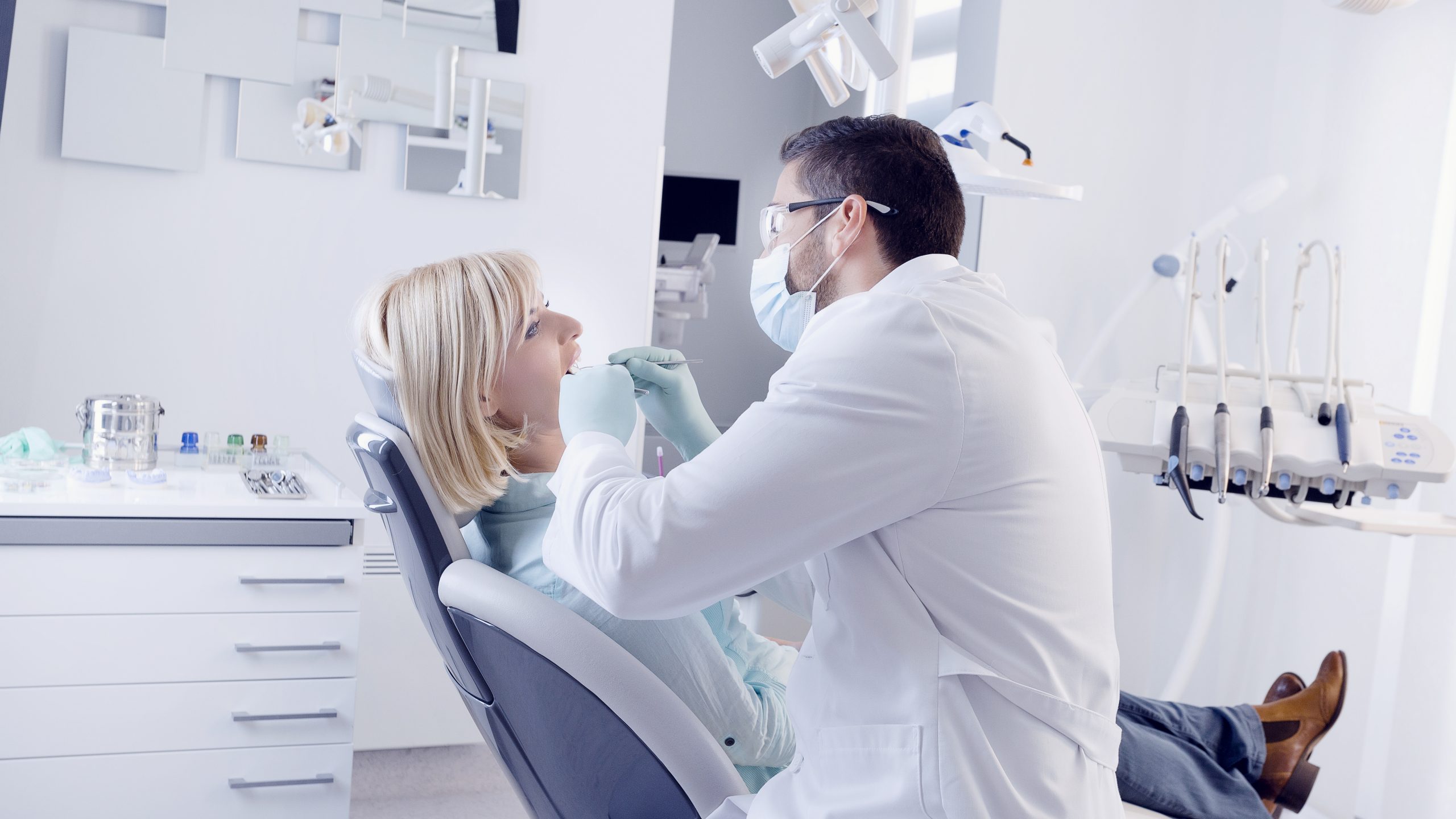 Dentist in Hillsboro, IL